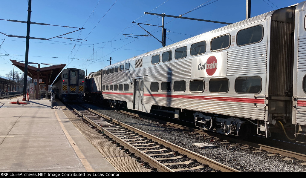 Caltrain 3847